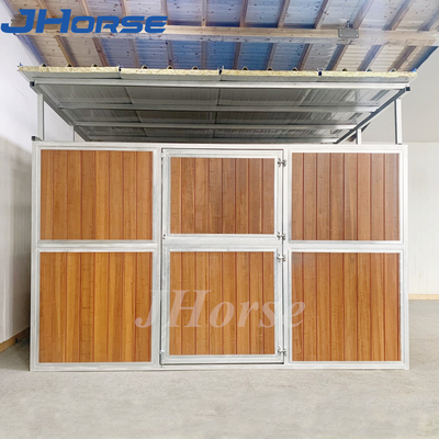 Prefabrykowane boksy dla koni 2,2 m Fronty Panel boczny Przegrody Przegrody 10 stóp 12 stóp