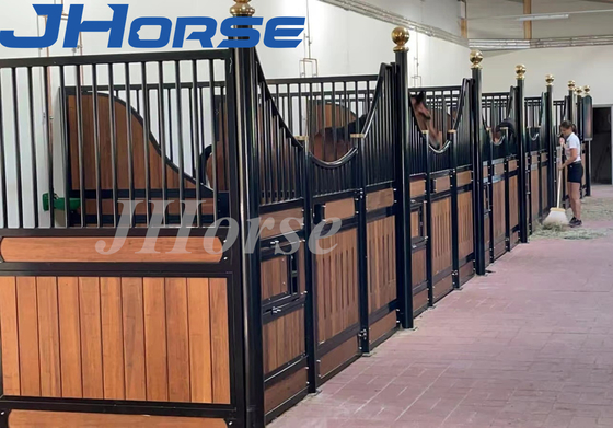 OEM Carbonized Bamboo Black Powder Coated Mobile Horse Stajnie Stajnie Stodoła Drzwi