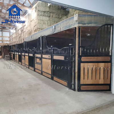 Sliding Door Welded Weave Technique Horse Stall Fronts With Powder Coated Surface Treatment (Szlidzące drzwi spawane technikią tkania)