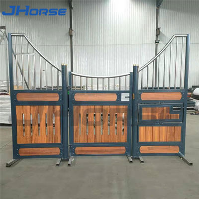 Barn Anthracite Przenośne drewniane drzwi do stajni dla koni 10 stóp 12 stóp z drzwiami do siana